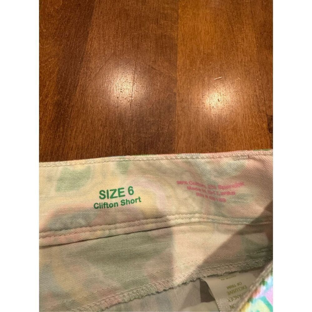 Woman’s Lilly Pulitzer Clifton shorts size 6 - Picture 3 of 6